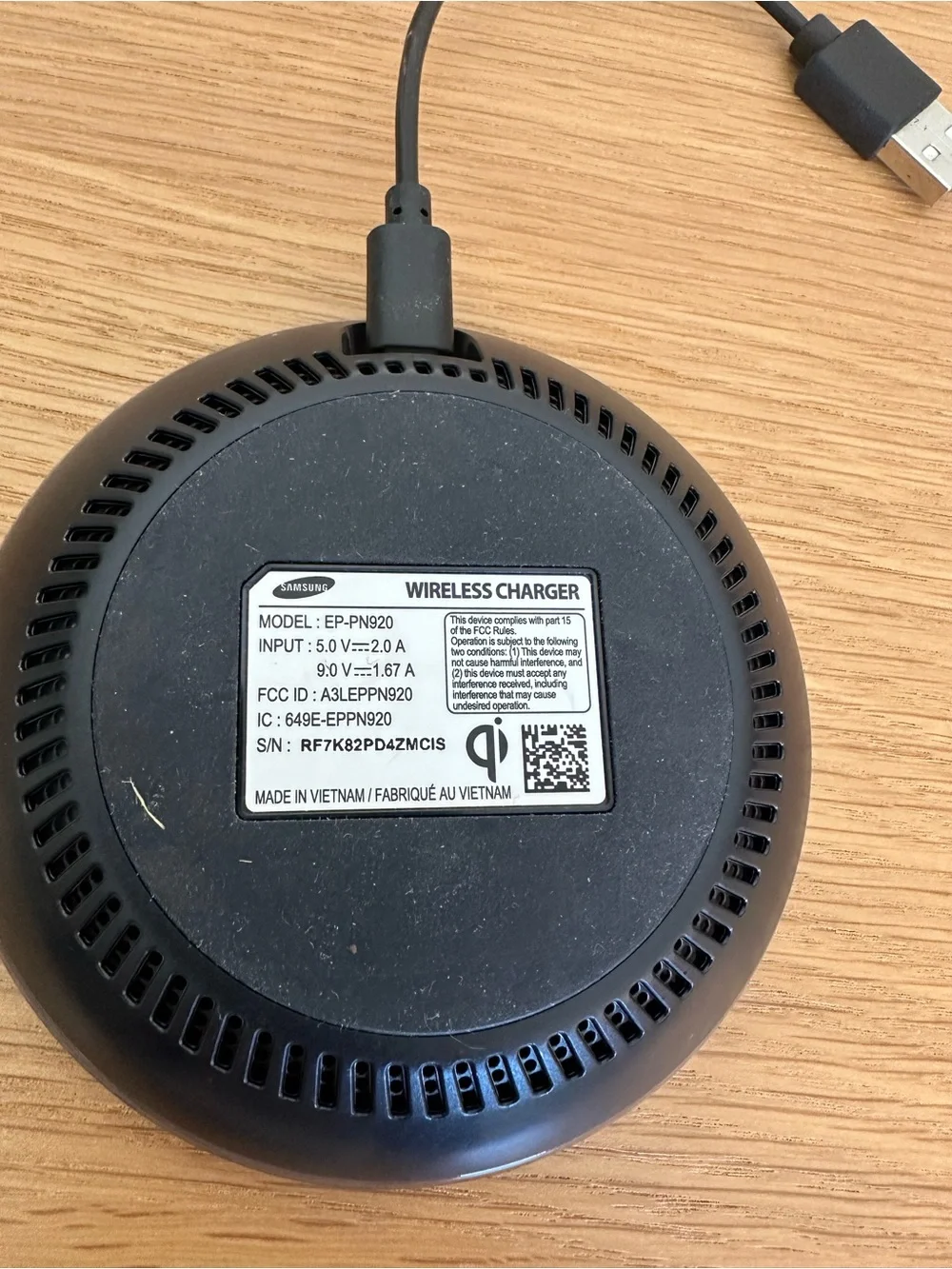 Samsung Wireless Charger Pad in Black